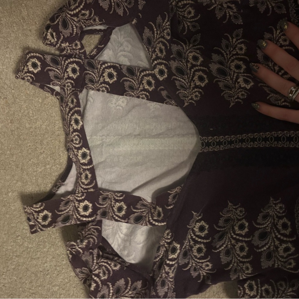 Free People Boho Mini Long Sleeve Tight Patterned Dress w/ Peekaboo back! - Picture 4 of 6